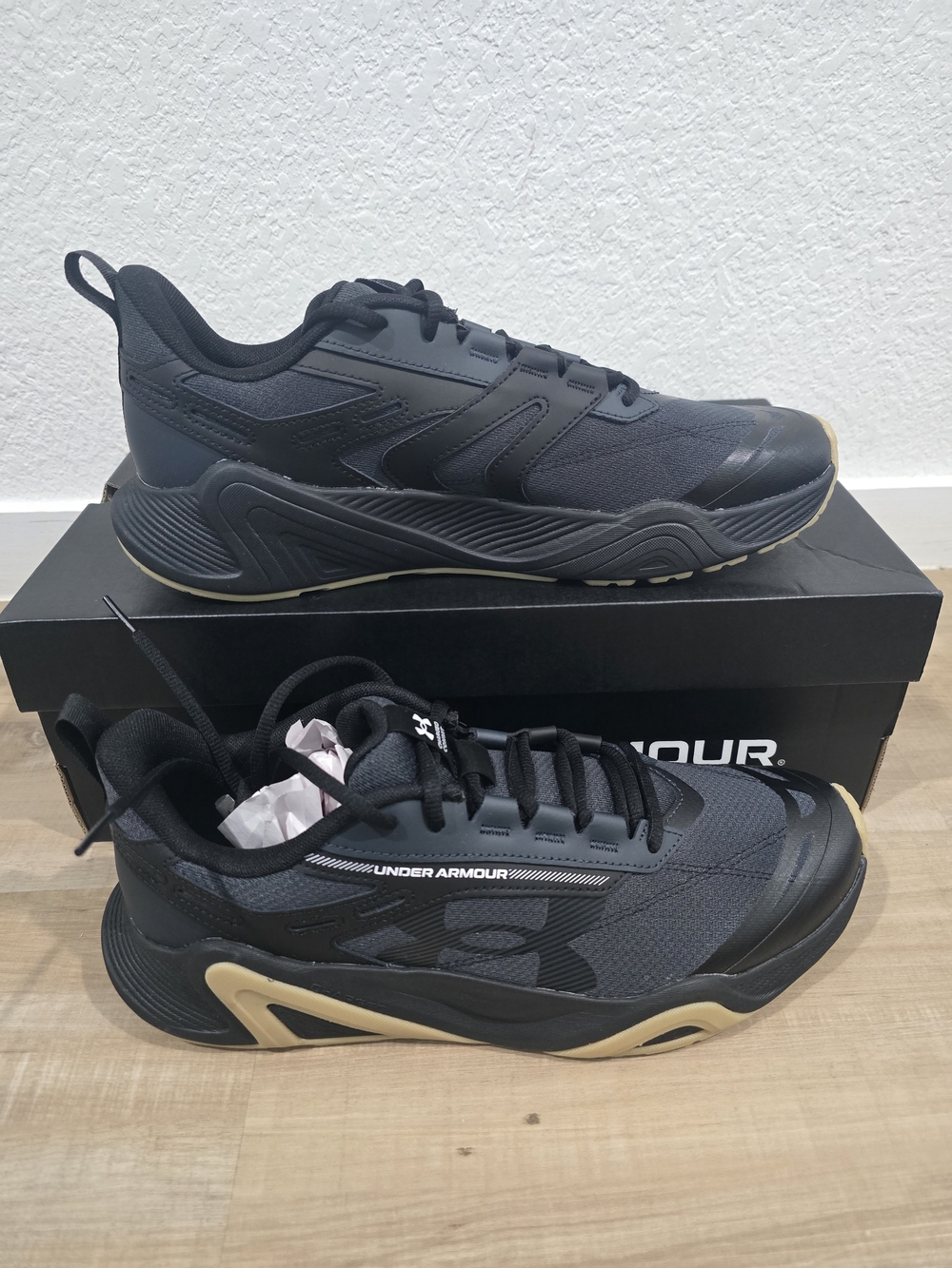 Under Armour Charged Commit TR5 Men’s Black Athletic Sneakers